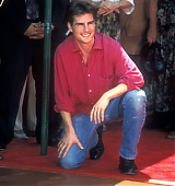 1993-06-28-Hand-And-Footprints-Ceremony-At-Manns-Chinese-Theater-021.jpg