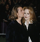 1994-11-09-Interview-With-The-Vampire-Los-Angeles-Premiere-0004.jpg