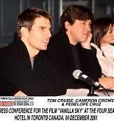 2001-12-05-Vanilla-Sky-Canada-Press-Conference-004.jpg