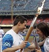 olympic-torch-111.jpg