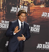 jack-reacher-berlin-premiere-21-2016-461.jpg