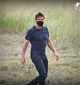 2022-03-00-Candids-South-Africa-While-Filming-MI7-8-006.jpg