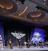 2022-06-20-Top-Gun-Maverick-Seoul-Press-Conference-073.jpg
