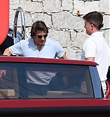 2023-06-24-Candids-of-Tom-at-South-Italy-002.jpg