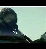 Top-Gun-Maverick-Trailer1-Caps-066.jpg