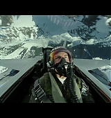 Top-Gun-Maverick-Trailer1-Caps-364.jpg