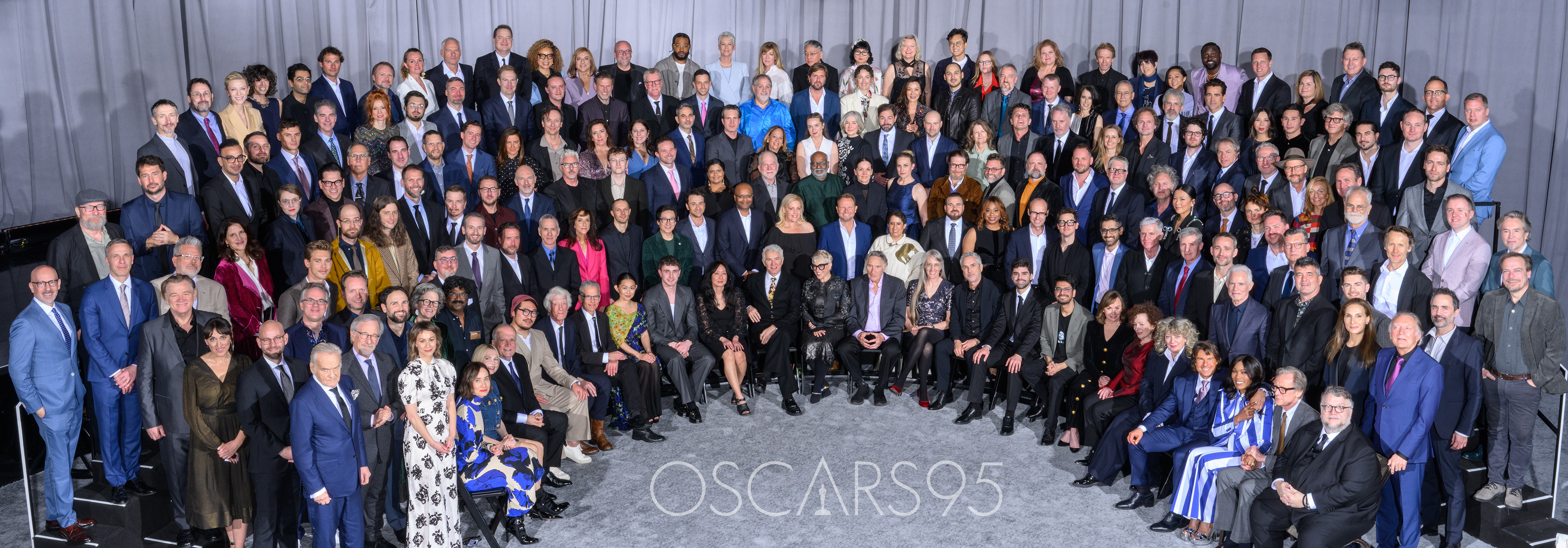 001-Oscars-Nominees-Luncheon-Group-Photo-002.jpg